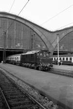 Sonderzug mit E 04 um 1985 im Leipziger Hauptbahnhof