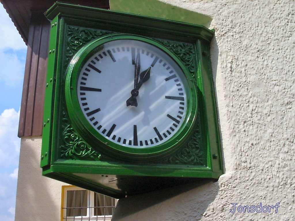 Bahnhofsuhr im Bhf Kurort Oybin