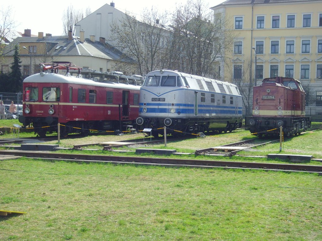 Dieselloks und ORT, Dresden-Altstadt 2011